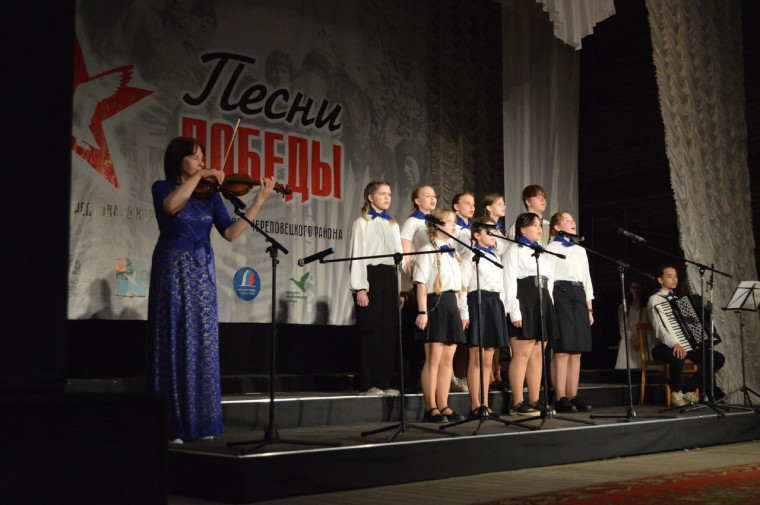 "Песни Победы": А мы всё мчимся к победам!.
